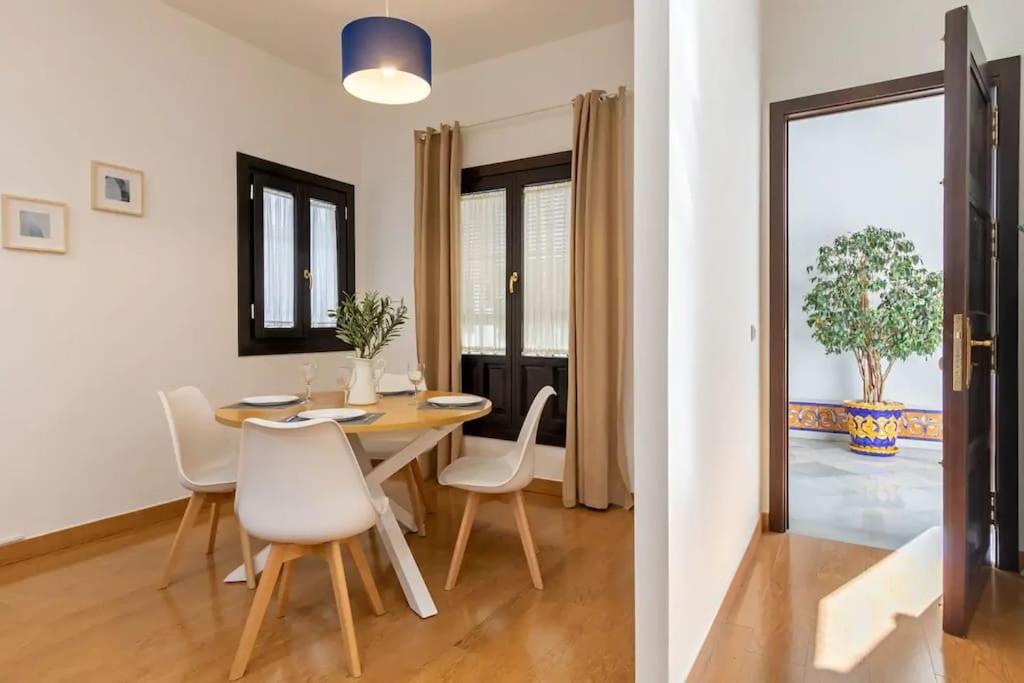 Jdcbi - Peaceful Lovely Apartment In City Center セビリア エクステリア 写真