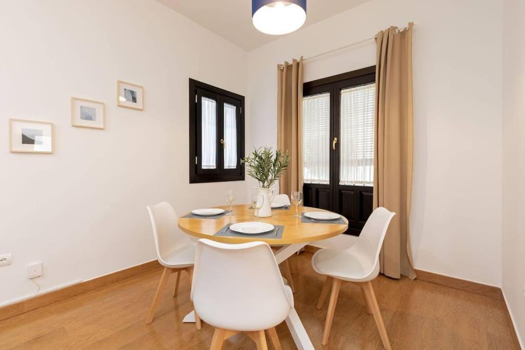 Jdcbi - Peaceful Lovely Apartment In City Center セビリア エクステリア 写真